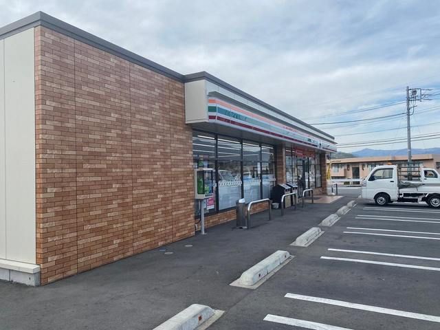 近くのセブンイレブン上田中丸子店まで290m（徒歩4分）