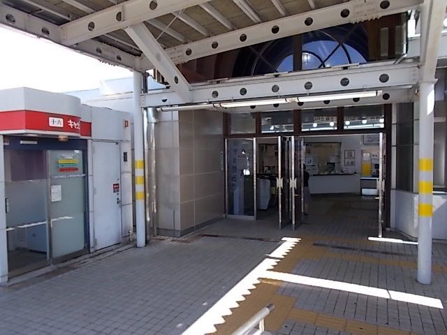 近くのJR西岐阜駅まで2,100m（徒歩27分）