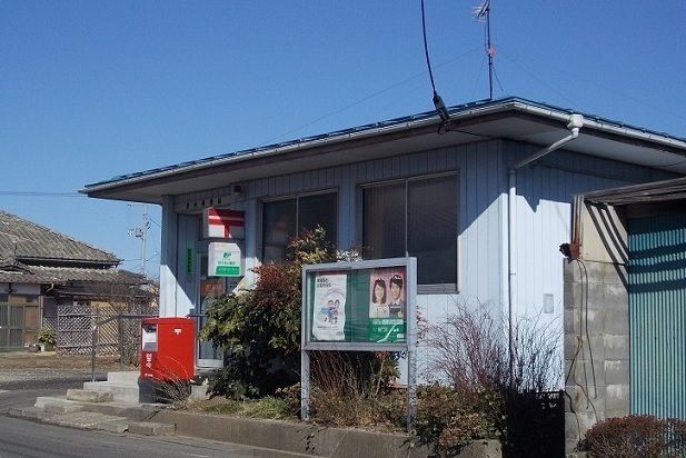 近くの鳥川郵便局まで600m（徒歩8分）