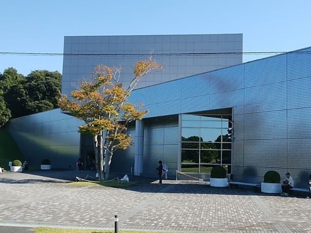 近くの資生堂企業資料館まで850m（徒歩11分）