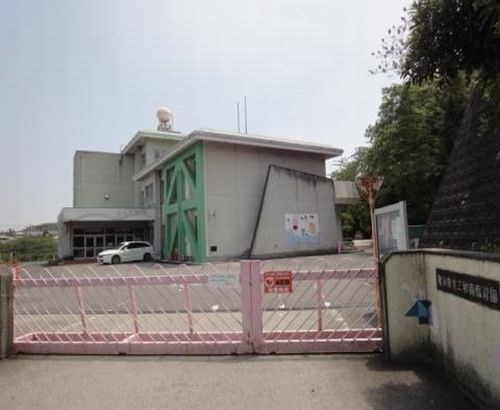 近くの三和西保育園まで642m(徒歩9分)