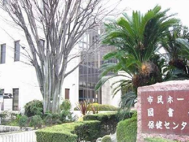 近くの弥冨図書館まで1,500m（徒歩19分）