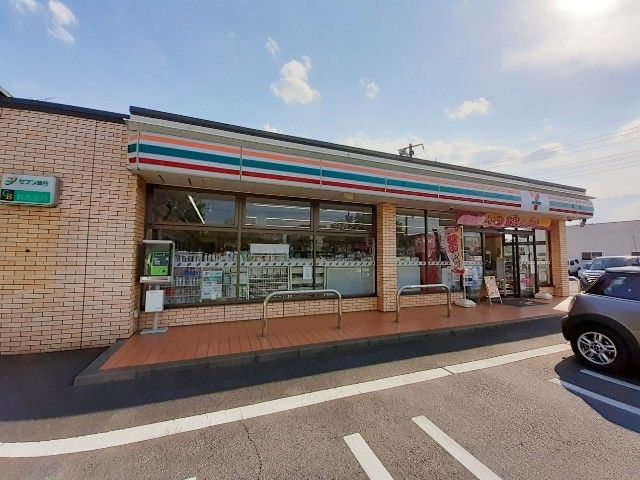 近くのセブンイレブン前橋元総社町北店まで350m(徒歩5分)