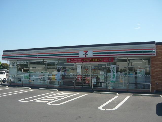 近くのセブンイレブン桜島インター前店まで550m（徒歩7分）