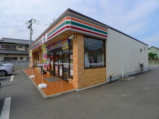近くのセブンイレブン太田市古戸町店まで1,300m(徒歩17分)
