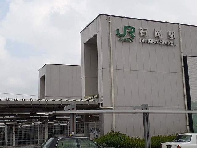 近くの石岡駅まで1,605m（徒歩21分）