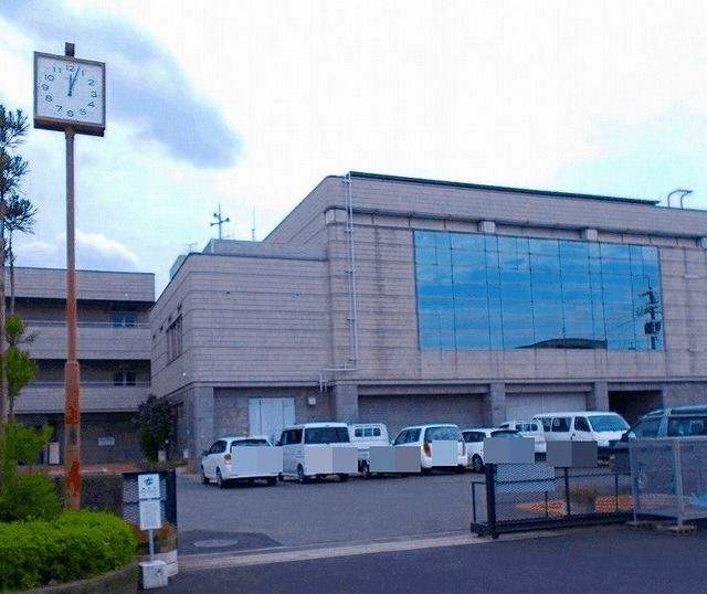 近くの南丹市役所　八木支所まで600m（徒歩8分）