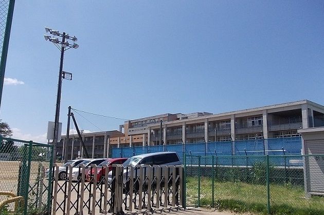 近くの仙台市立広瀬小学校まで1,400m（徒歩18分）