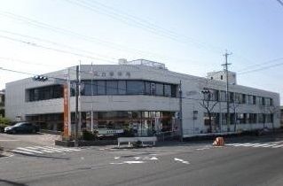 近くの郵便局まで700m（徒歩9分）