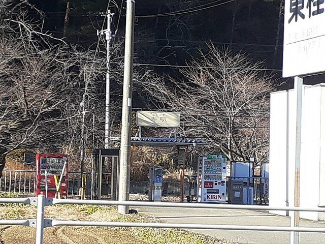 近くの駅まで2,000m（徒歩25分）