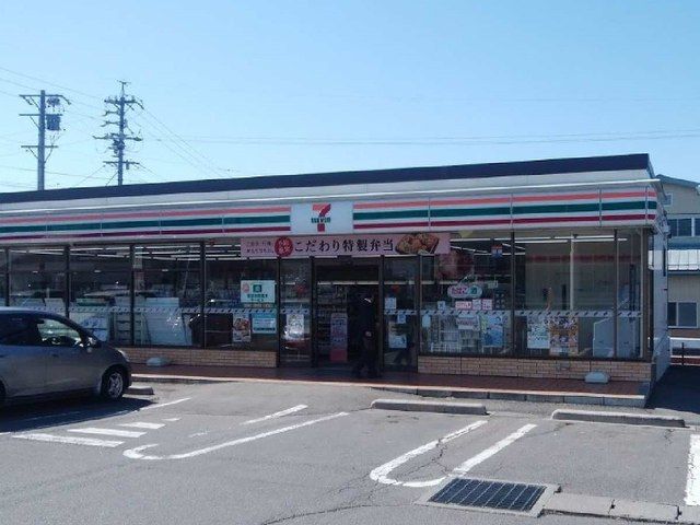 近くのセブンイレブン佐久インター西店まで450m(徒歩6分)