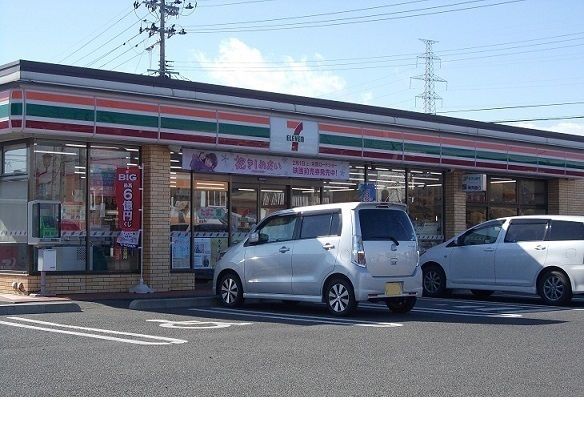近くのセブンイレブン福島西中央５丁目まで350m（徒歩5分）