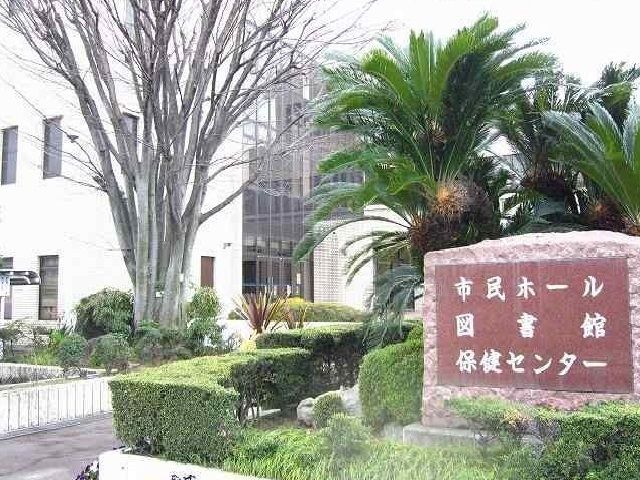 近くの弥冨図書館まで500m（徒歩7分）