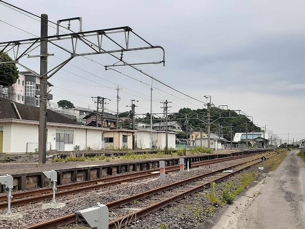 近くの関西本線加佐登駅まで600m(徒歩8分)