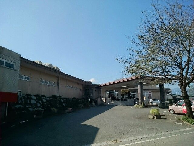 近くの群馬温泉やすらぎの湯まで650m(徒歩9分)