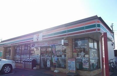 近くのセブンイレブン沼津岡宮北店まで750m（徒歩10分）