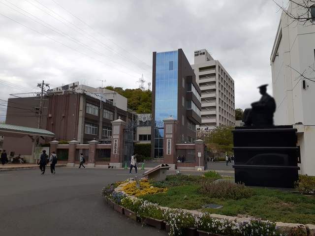 近くの岡山理科大学まで1,150m（徒歩15分）