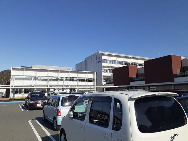 近くの西脇市役所まで587m（徒歩8分）