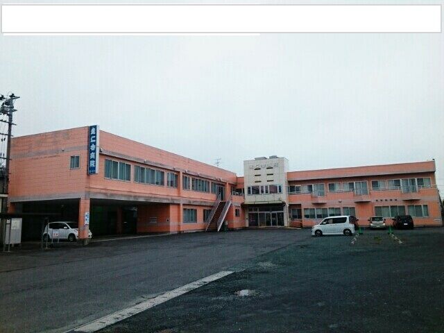 近くの圭仁会病院まで4,400m（徒歩55分）