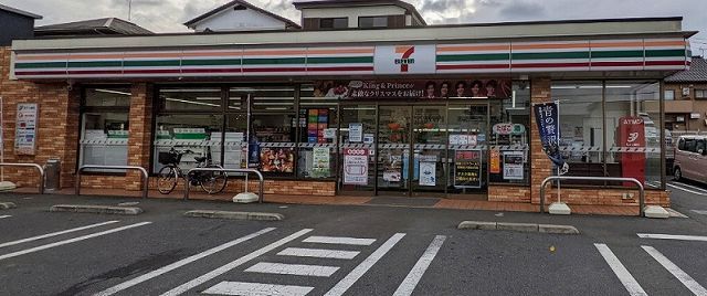 近くのセブンイレブン袖ケ浦蔵波台６丁まで800m（徒歩10分）