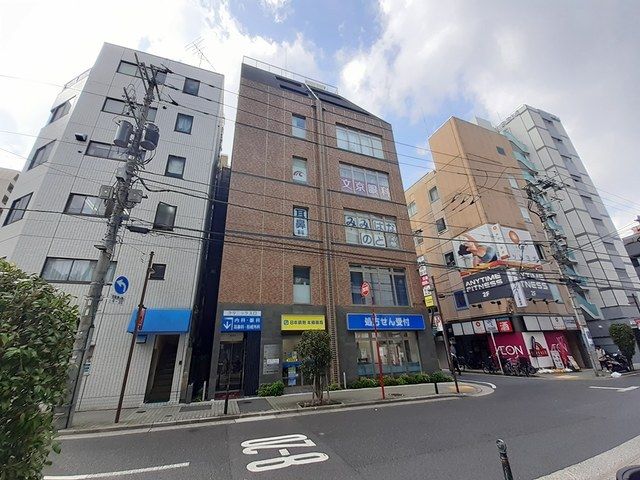 近くの本郷メディカルセンターまで82m（徒歩2分）