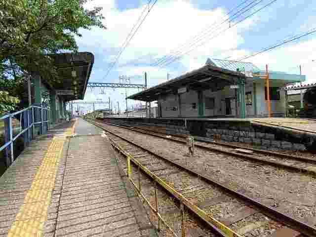 近くの池野駅まで580m（徒歩8分）