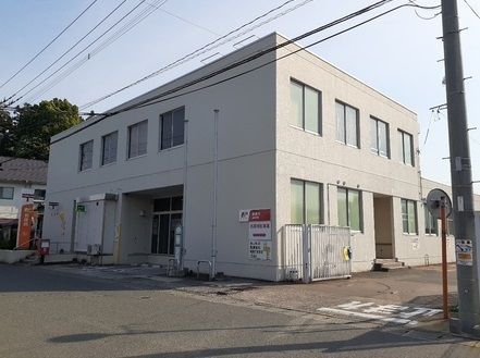 近くの基山郵便局まで680m（徒歩9分）