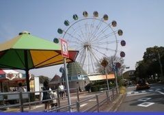 近くの明石公園まで1,400m(徒歩18分)