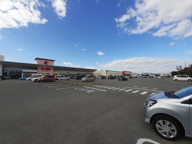 近くの加古川サザンプラザまで1,158m（徒歩15分）