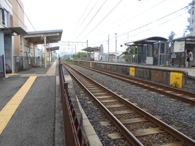 近くの駅まで450m（徒歩6分）