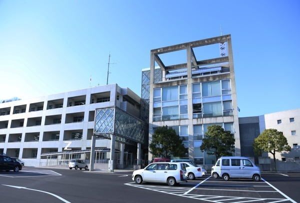 近くの鯖江市役所まで1,400m(徒歩18分)