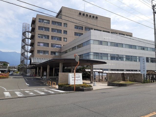 近くの愛媛労災病院様まで280m（徒歩4分）