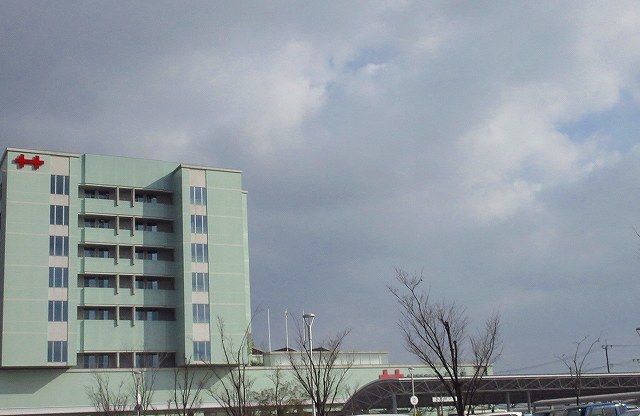 近くの佐賀県医療センター好生館まで770m（徒歩10分）