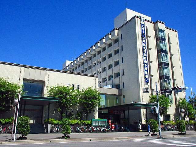 近くの佐賀市役所まで4,500m（徒歩57分）