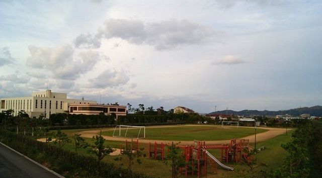 近くの大和公園まで1,100m（徒歩14分）