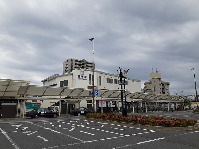 近くの近鉄白子駅まで1,100m(徒歩14分)