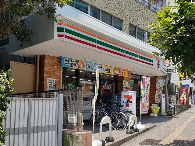 近くのセブンイレブンまで400m(徒歩5分)