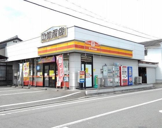 近くのコンビニまで1,800m（徒歩23分）