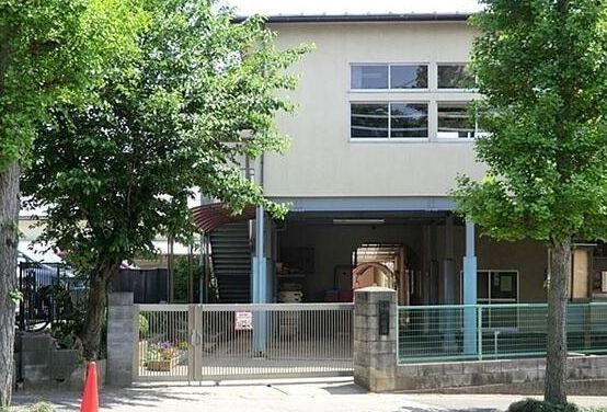 近くの八照幼稚園まで1,100m(徒歩14分)