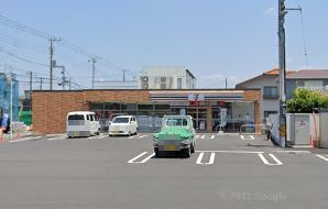 近くのセブンイレブンまで400m(徒歩5分)