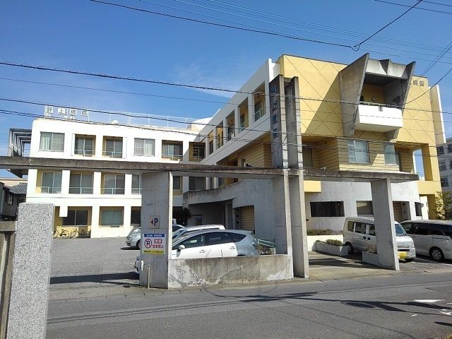 近くの野上病院まで950m（徒歩12分）