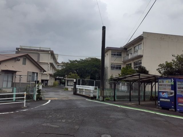 近くの時津町立時津小学校まで550m(徒歩7分)