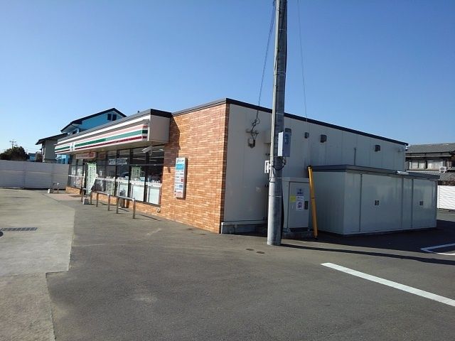 近くのセブンイレブン久留米善導寺店まで380m（徒歩5分）