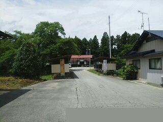 近くの羽前成田駅まで1,200m(徒歩15分)