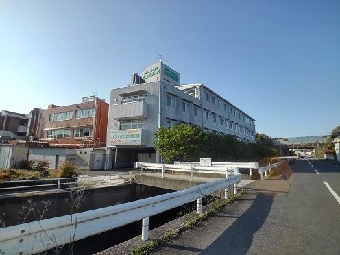 近くの八幡慈恵病院まで2,500m(徒歩32分)