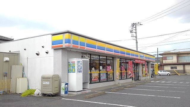 近くのミニストップ羽生西店まで400m(徒歩5分)