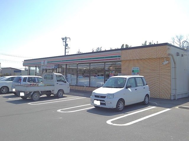 近くのセブンイレブン藤岡中島店まで400m(徒歩5分)