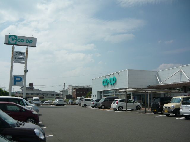 近くのコープかごしまかせだ店まで500m(徒歩7分)