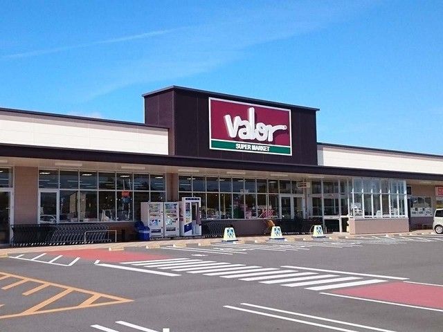 近くのバロー守山小島店まで200m（徒歩3分）