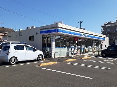 近くのローソンまで300m(徒歩4分)